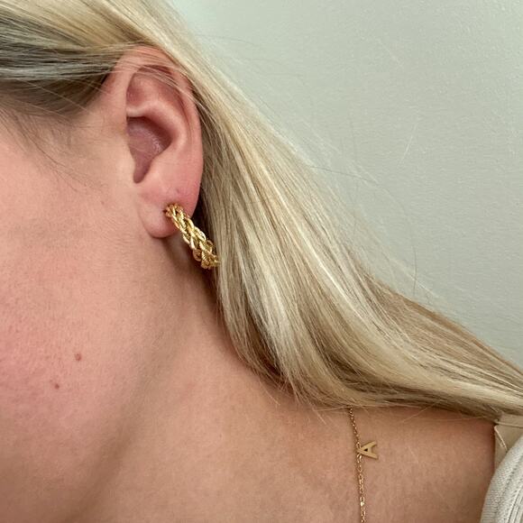 Twisted Chain Hoop Clip-On Gold Earrings - Picture 3 of 4